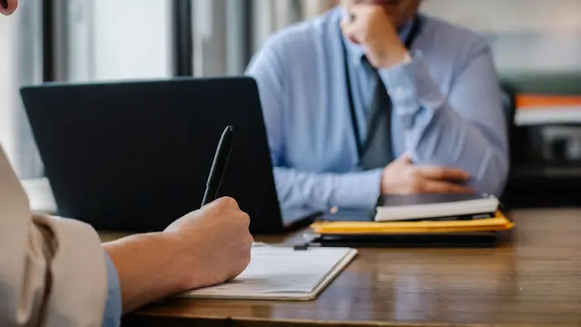 Como fazer um currículo sem experiência (modelo que abre portas)