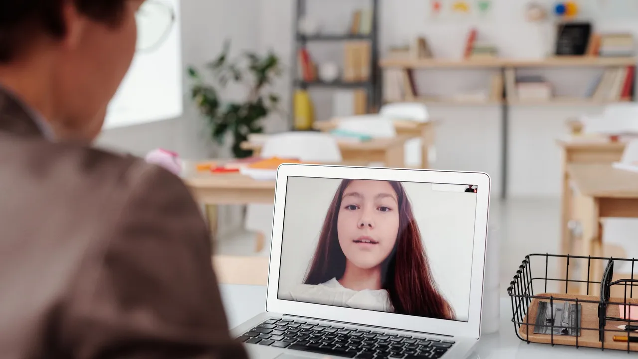 Cursos online gratuitos com certificado: onde achar e como aproveitar