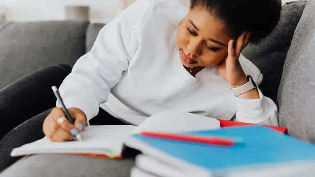 Pé-de-Meia: como funciona a poupança do estudante e quem recebe